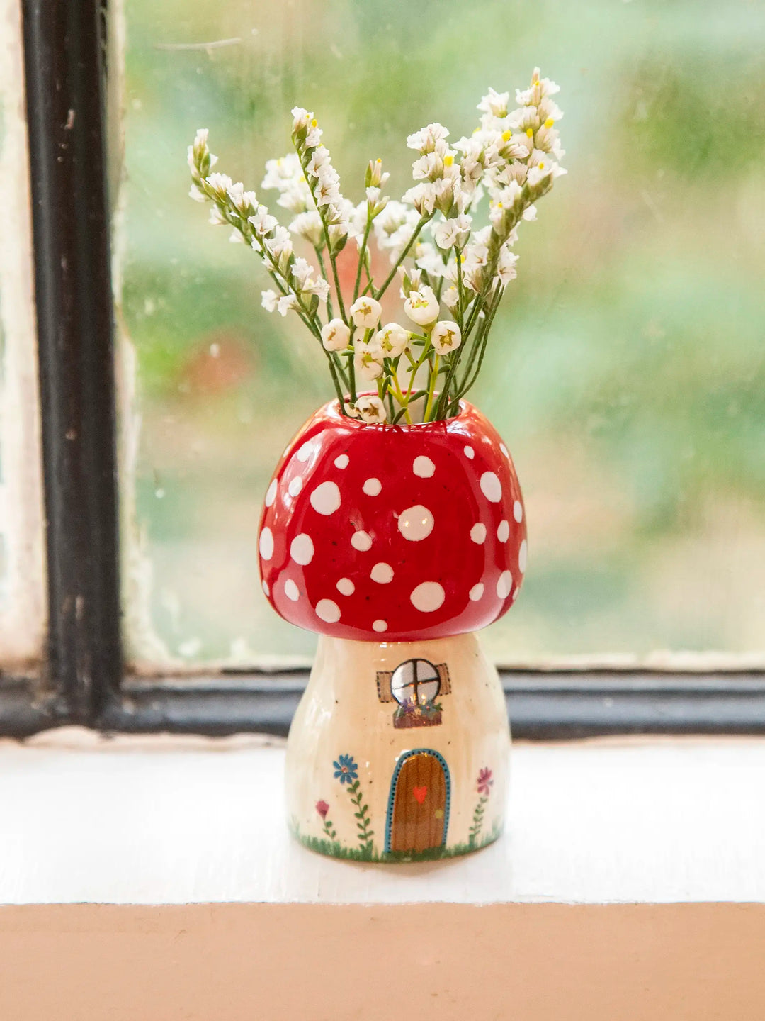 Cutest Little Bud Vase // Mushroom