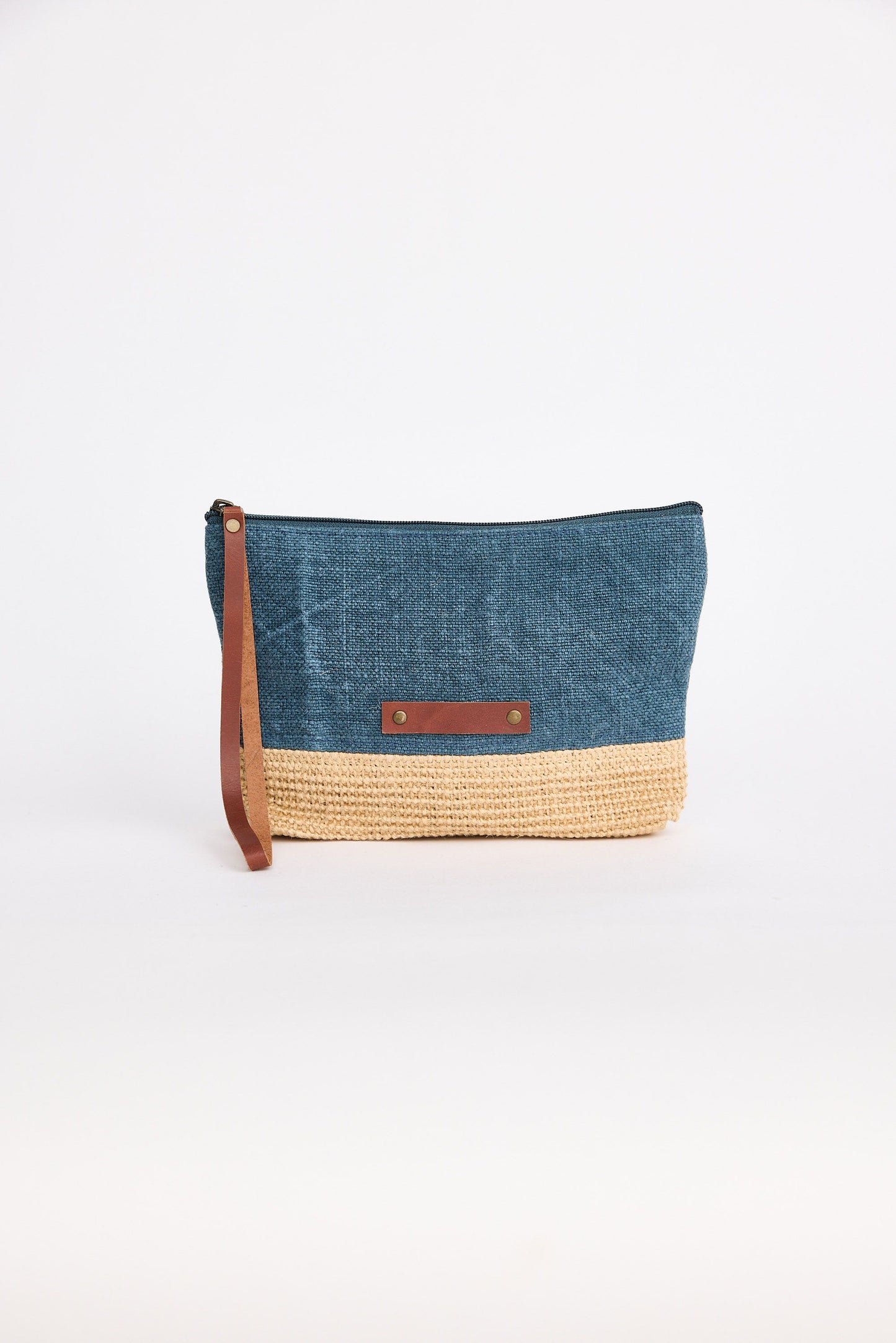 Beachcomber Clutch // Blue