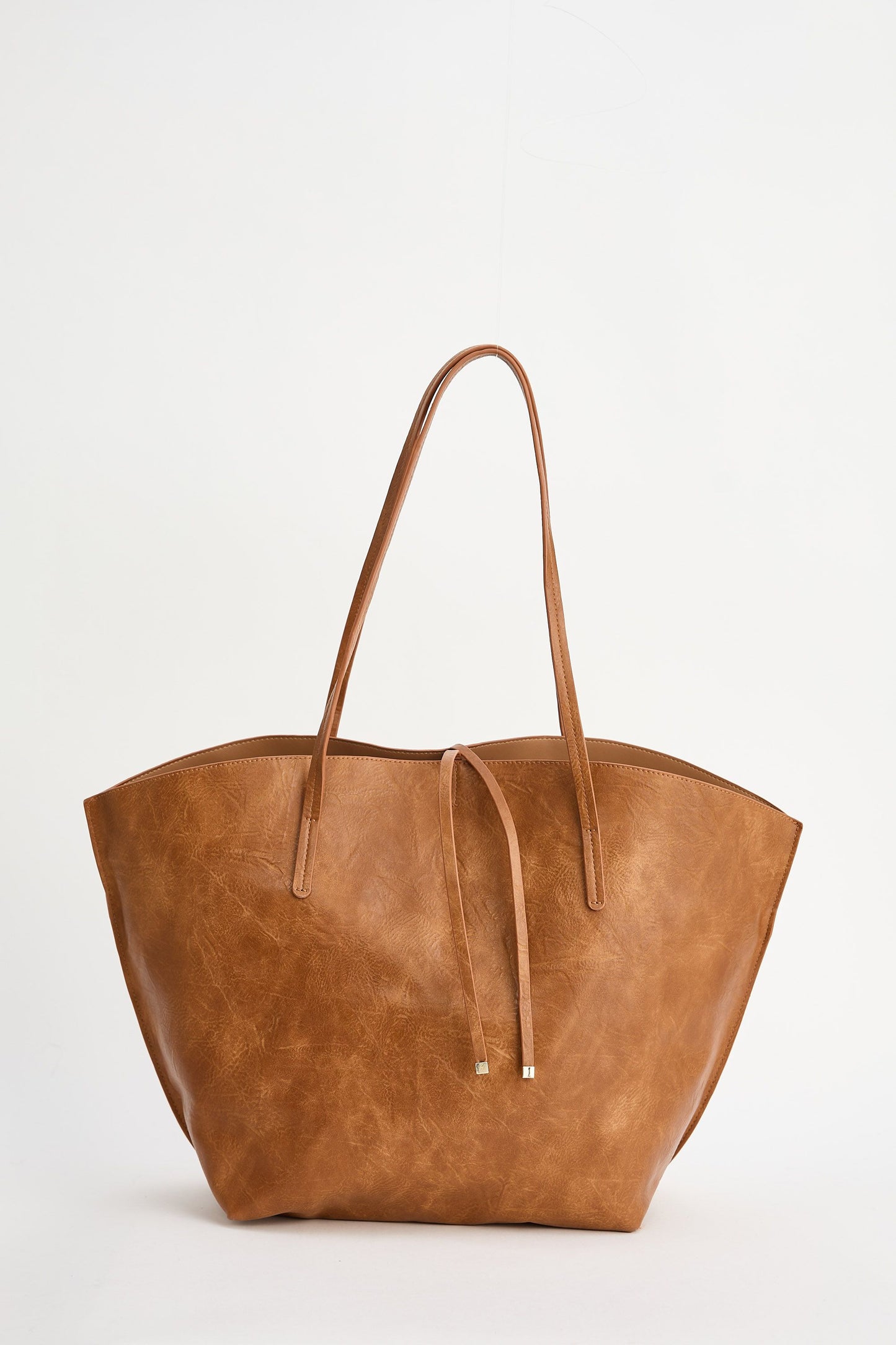 Carson Tote // Tan