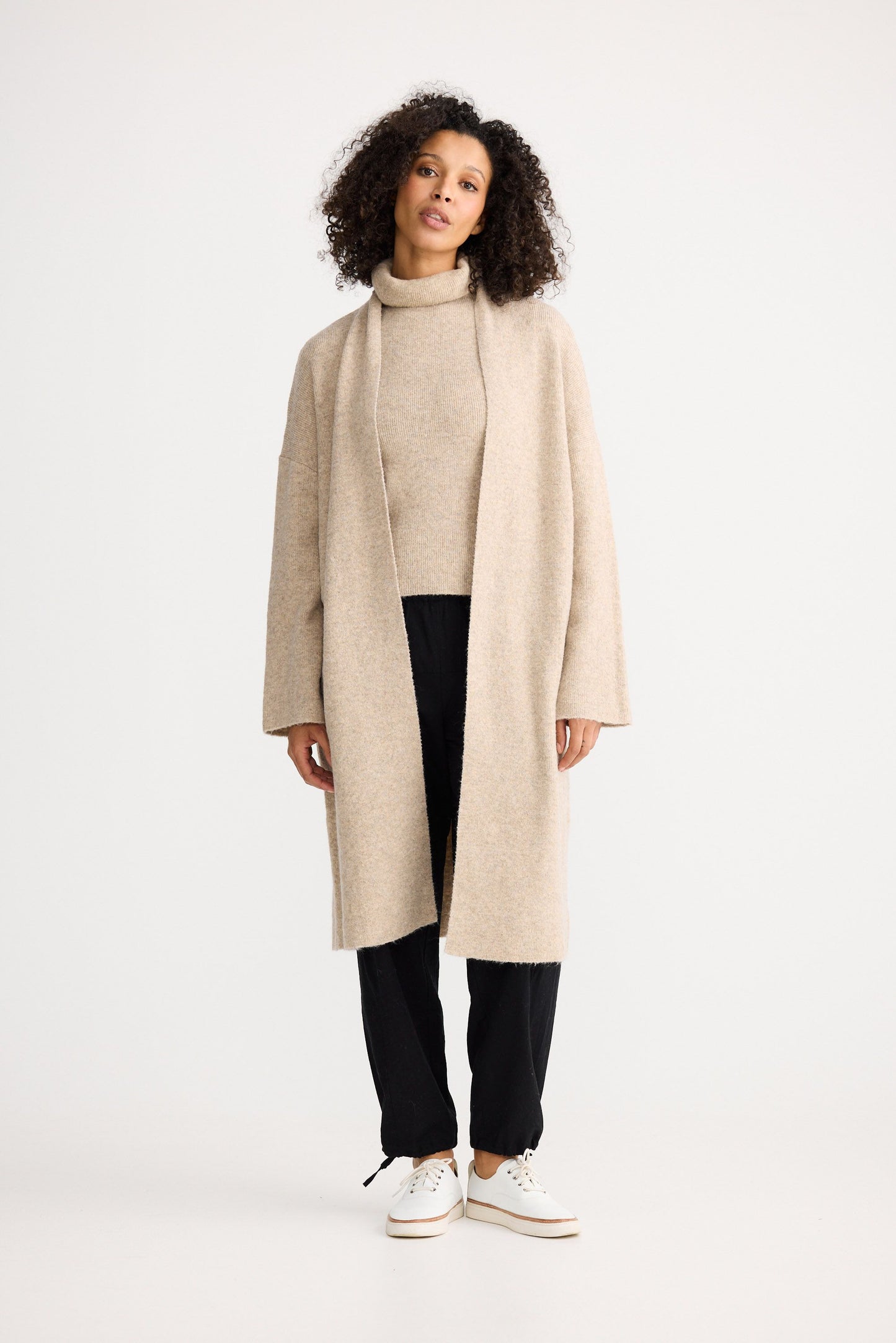 Lucerne Cardi // Oatmeal