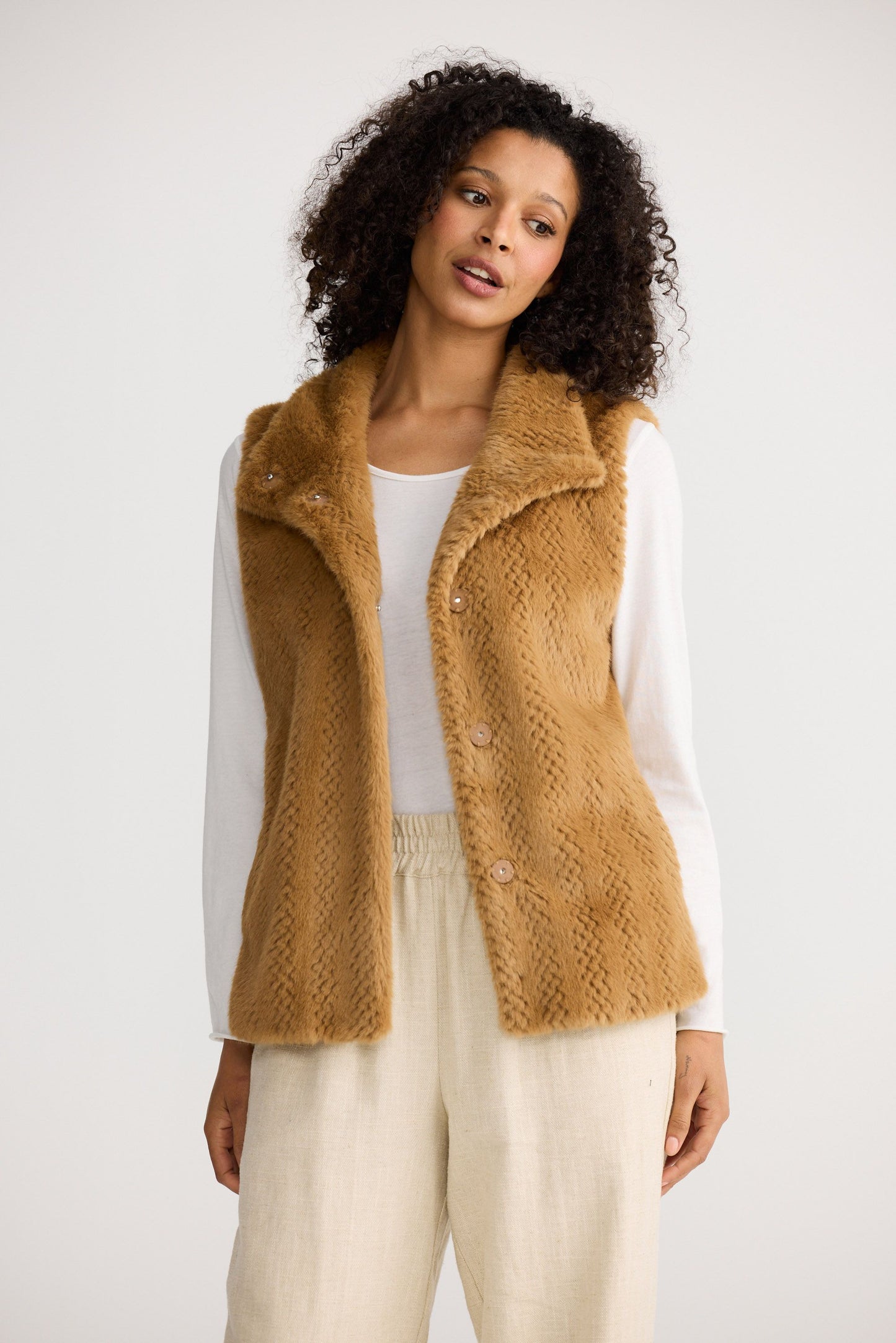 Bruna Fur Vest // Camel