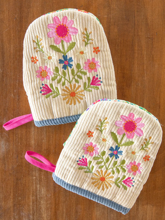 Embroidered Mini Oven Mitts // Set of 2