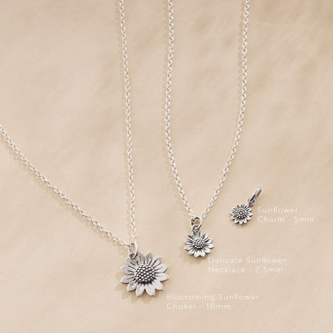 Necklace // Delicate Sunflower