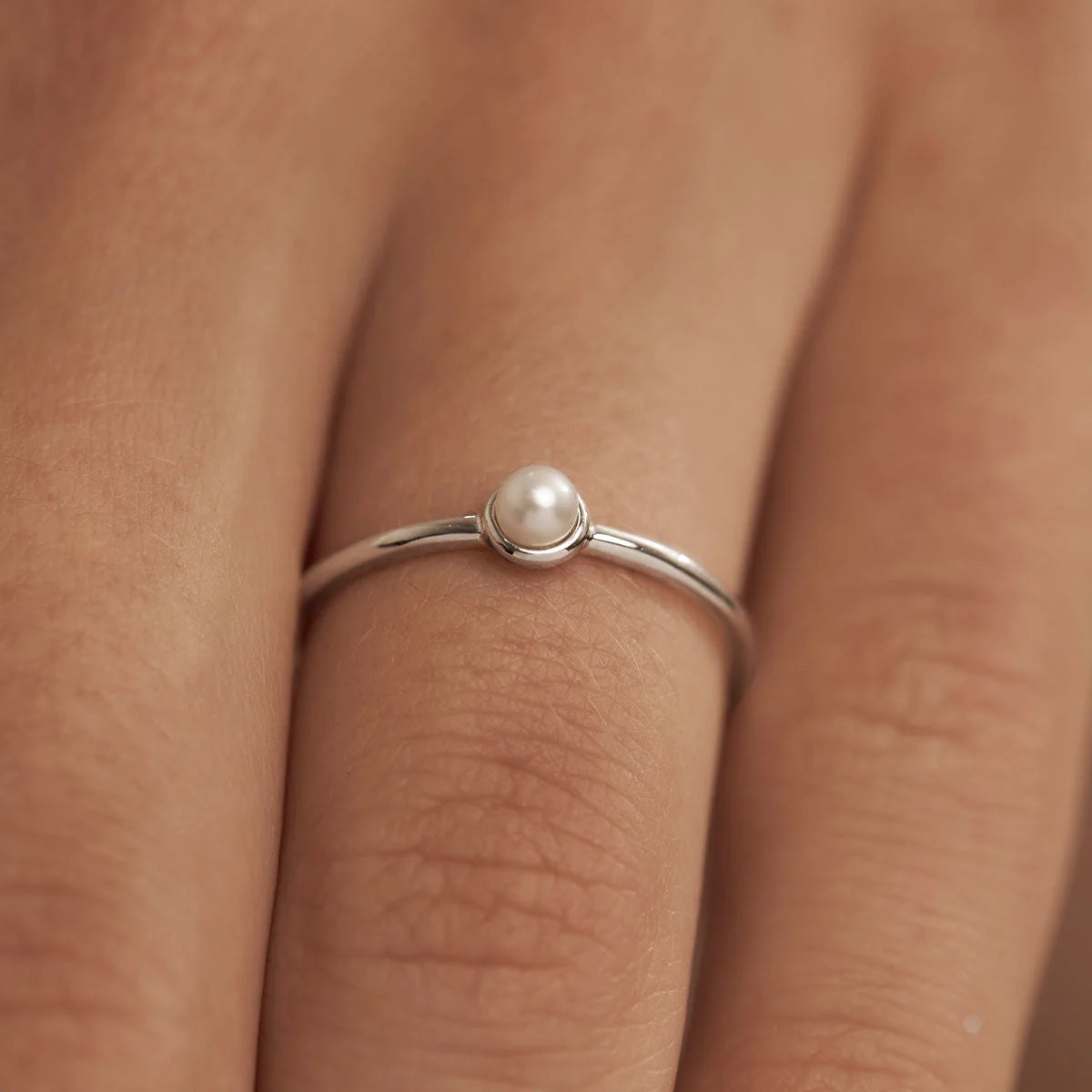 Ring // Delicate Pearl // Silver
