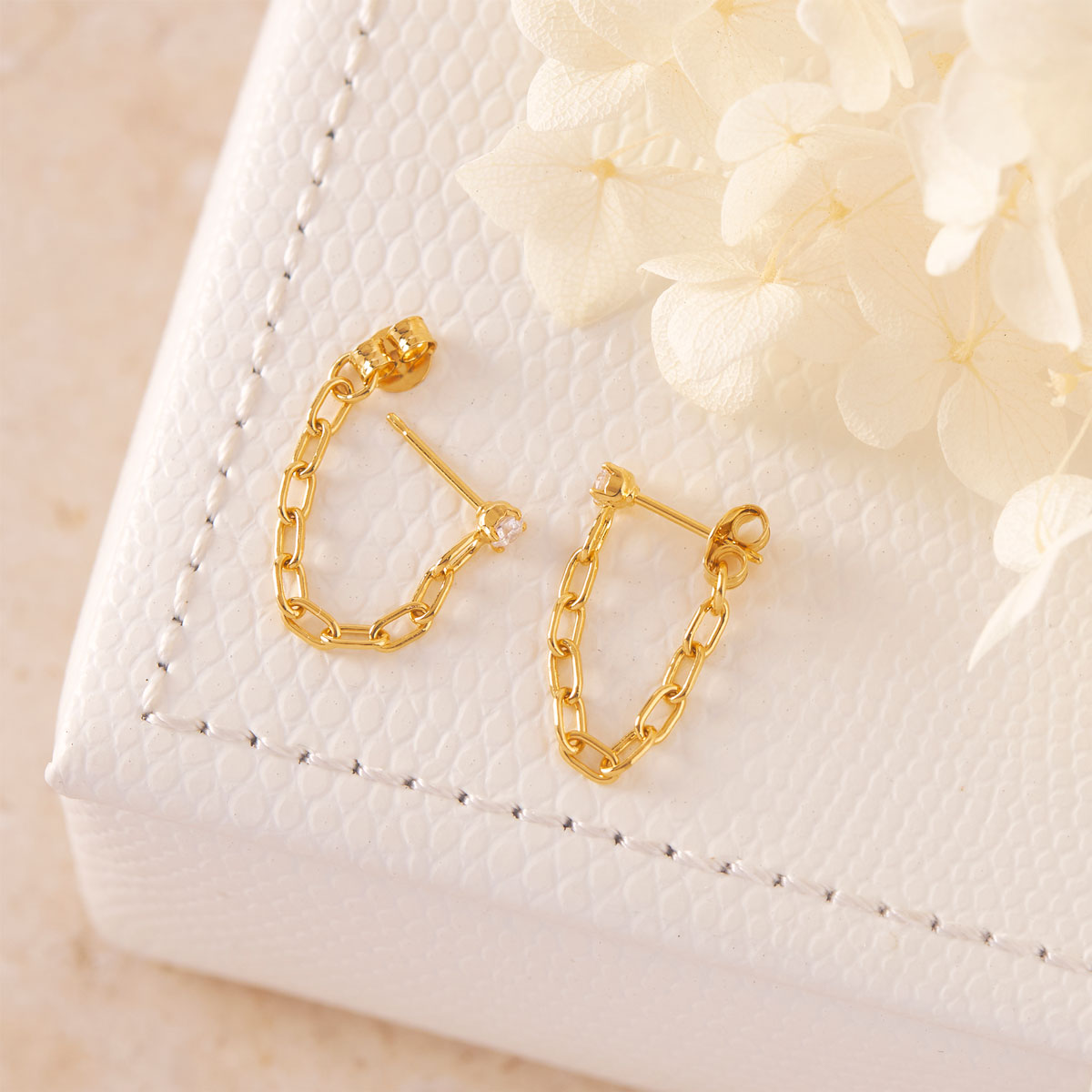 Crystal Chain Studs Gold