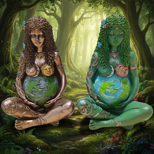 Statue // Gaia Green // 8cm