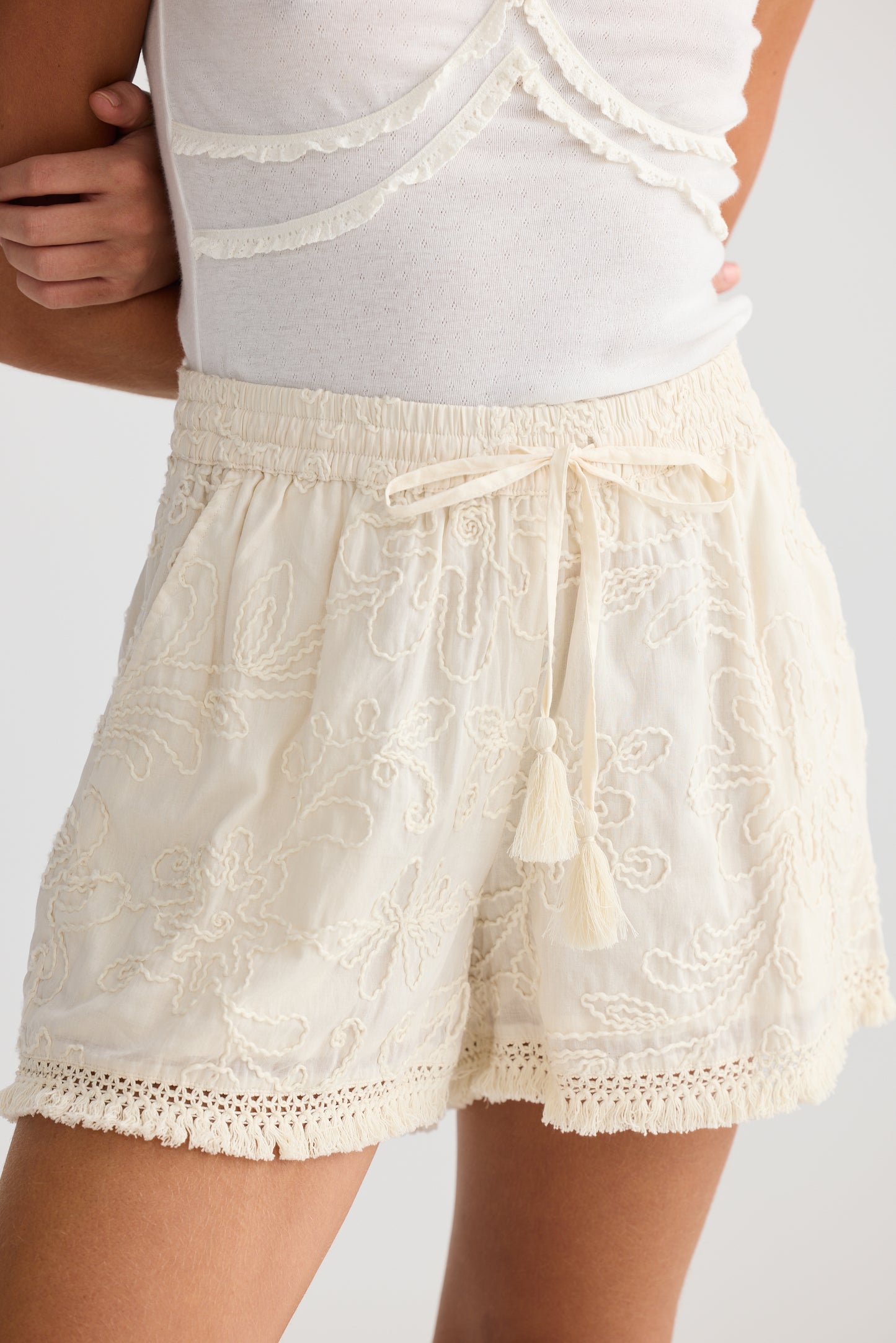 Chantilly Short