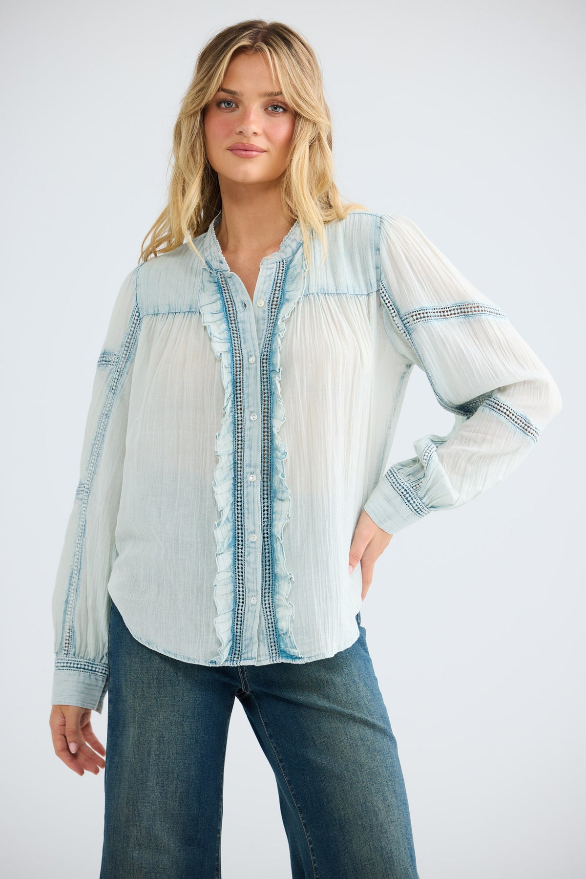 Amira Shirt // Powder Blue