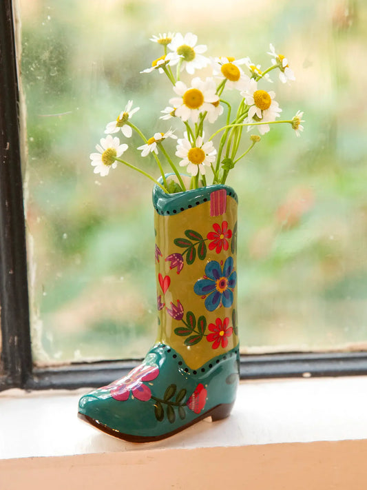 Cutest Little Bud Vase // Boot