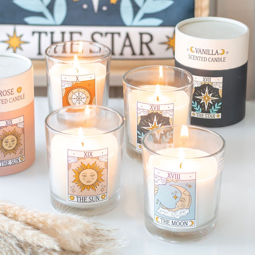 Candle // The Moon Vintage Tarot // Vanilla
