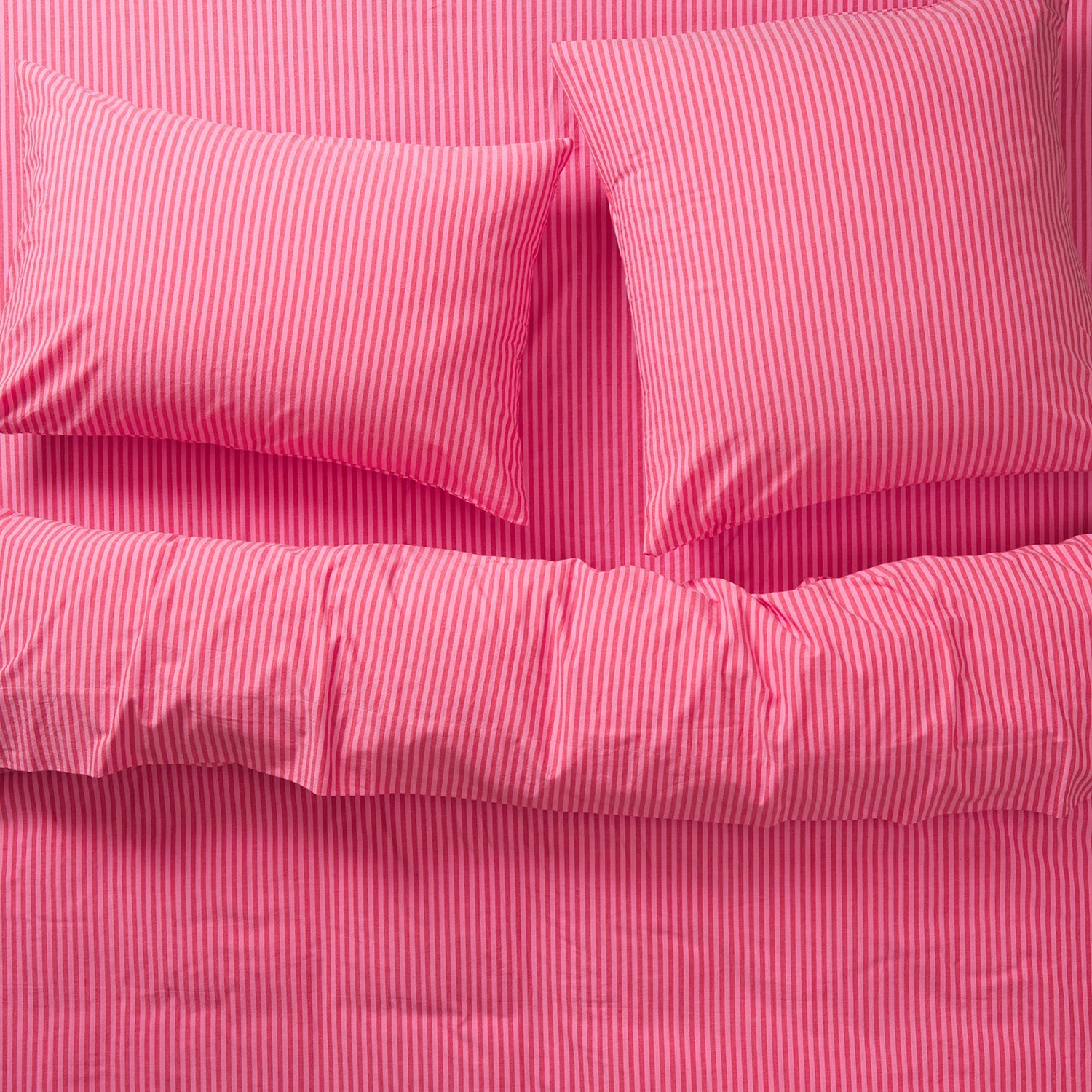Cordell Cotton Euro Pillowcase Set - Scarlet