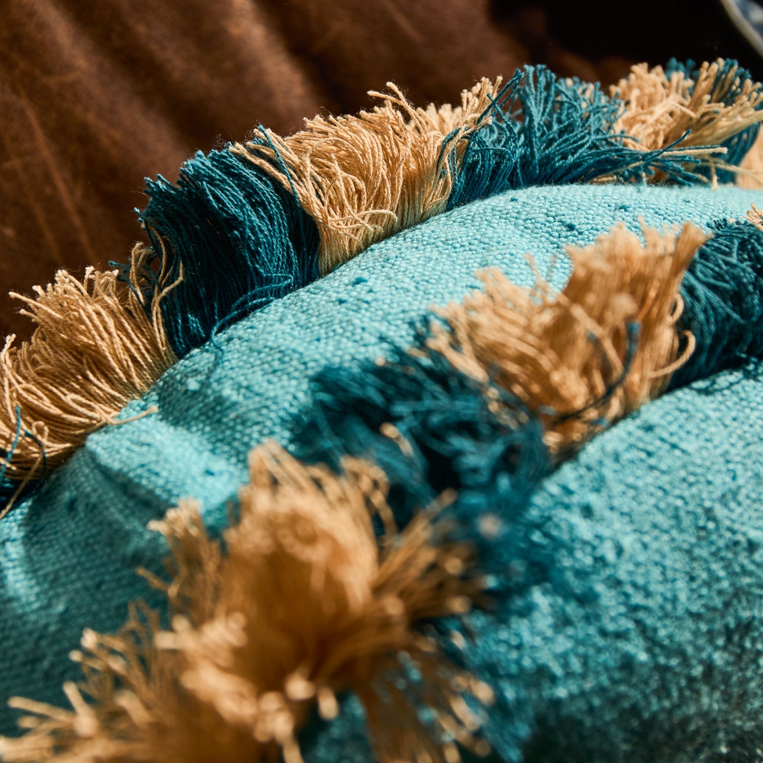 Reese Round Cushion - Turquoise Feather Insert