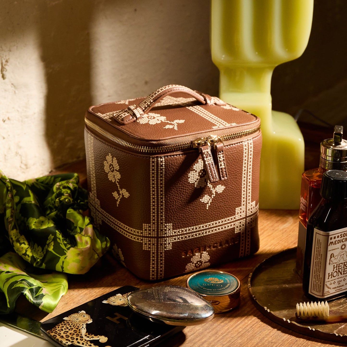 Bonny Small Vanity Case - Umber