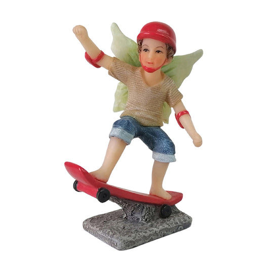 Faery // Noah Riding Skateboard