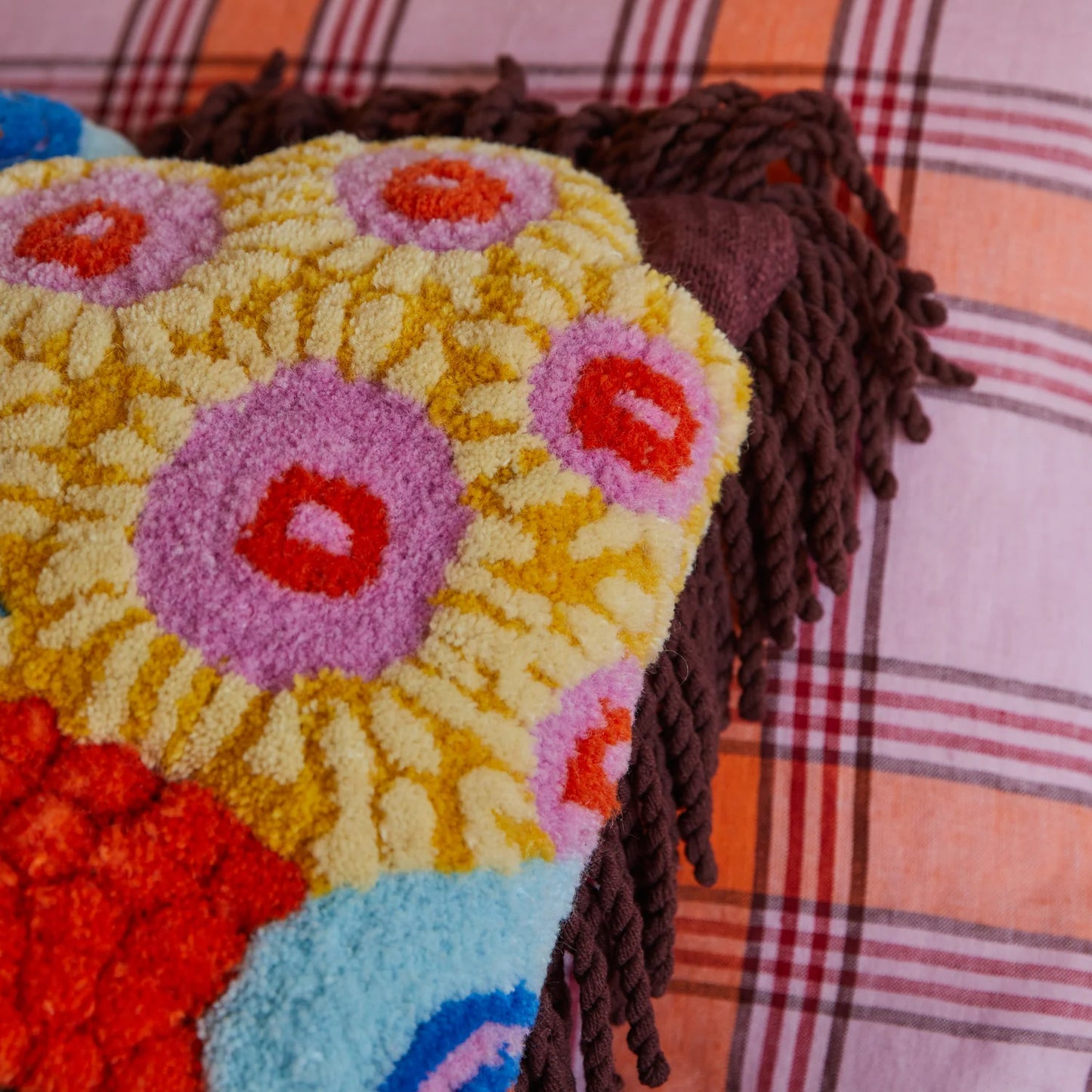Cora Tufted Cushion // Garnet