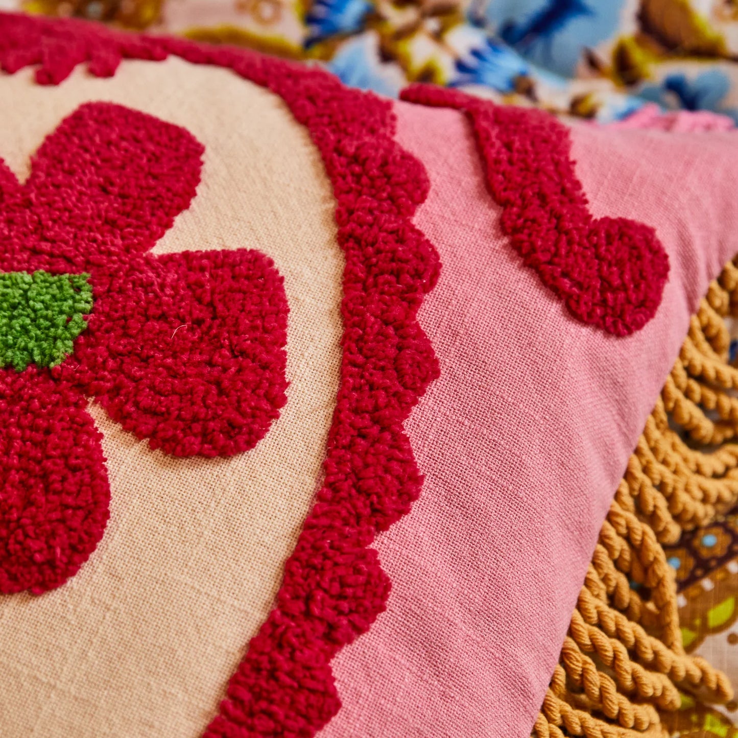 Tufted Cushion // Venessia