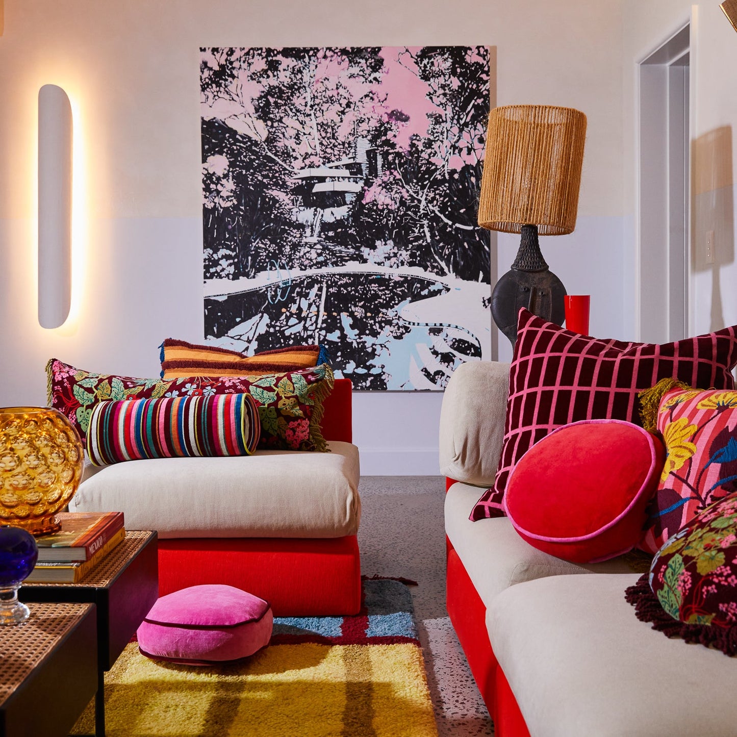 Castilo Round Velvet Cushion - Fuchsia