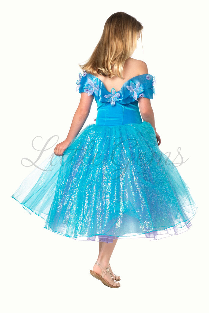 Little Gems // Cinderella Turquoise.