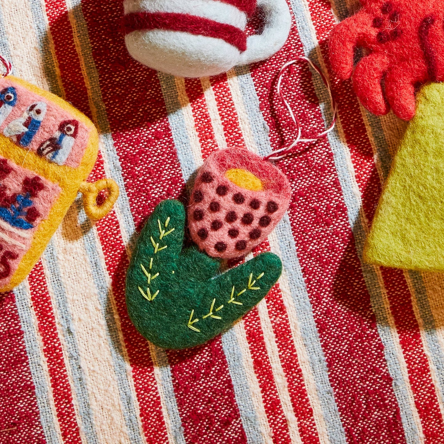 Felt Decoration // Bianka Tulip