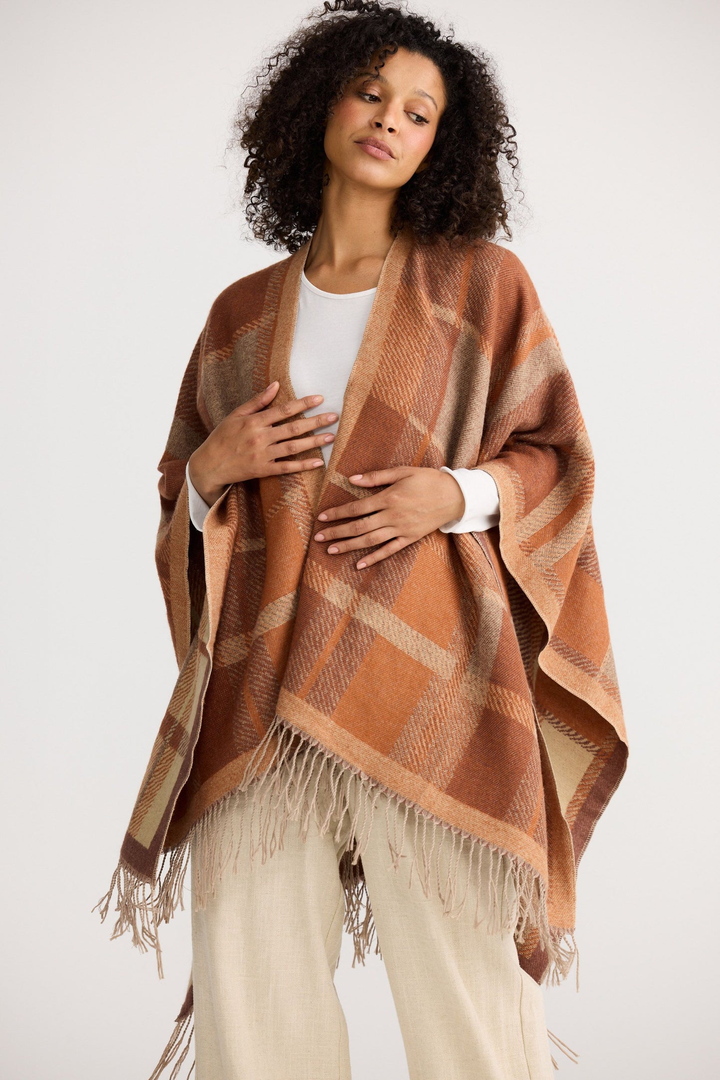 Leona Cape // Amber Check