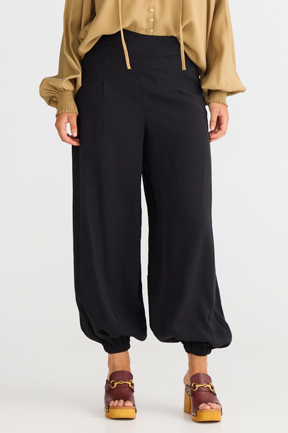 Genie Pant
