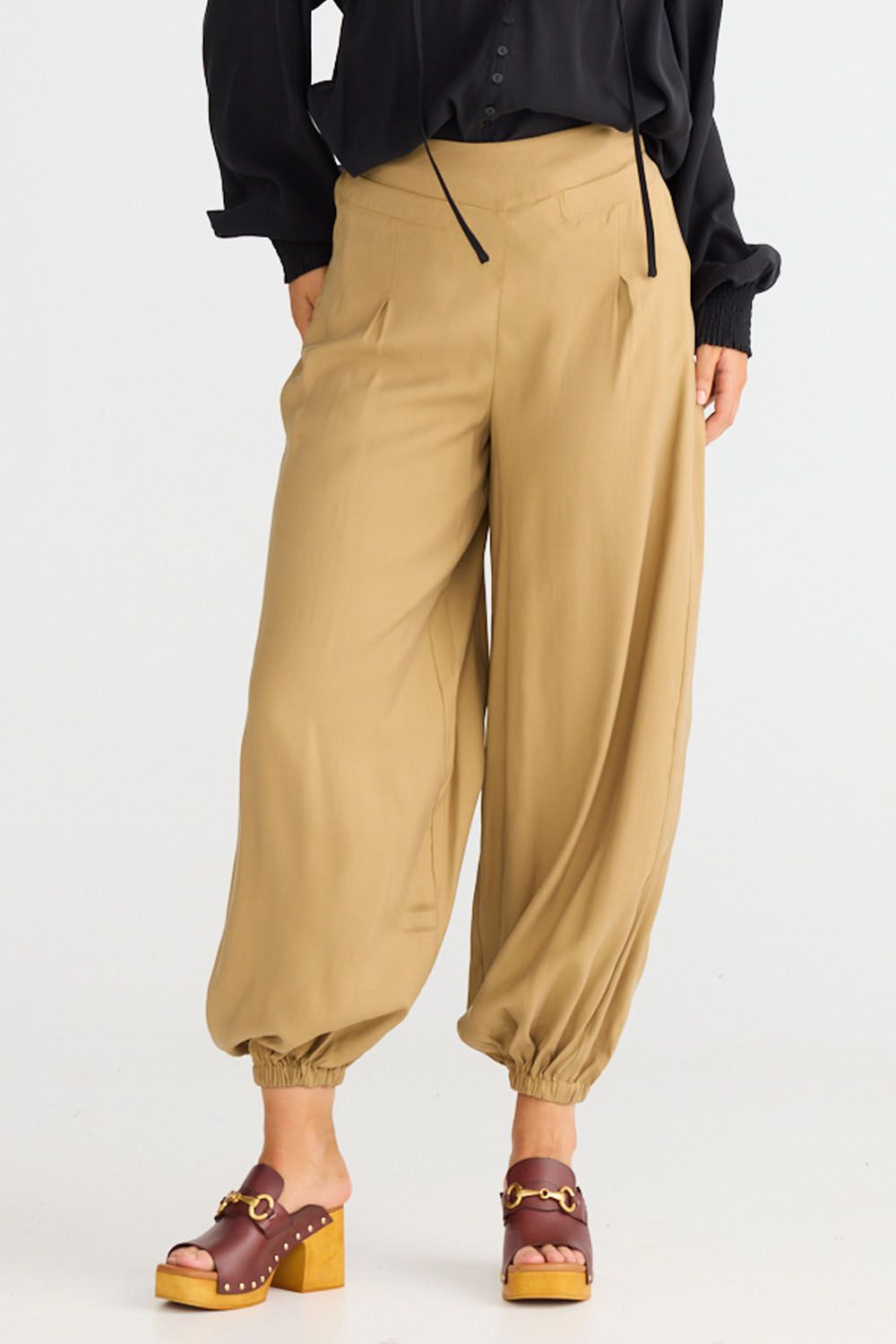 Genie Pant